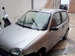 Grigio Usata 2004 Fiat 600 Due volumi | 2500 € (Cara)