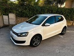 Bianco Usata 2012 VW Polo Comfortline Due volumi | 5500 € (Buon prezzo)