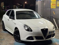 Bianco Usata 2012 Alfa Romeo Giulietta Due volumi | 5700 € (Cara)