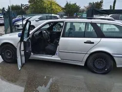 Usata 2001 Mercedes C200 Classic Station wagon | 1500 € (Ottimo prezzo)