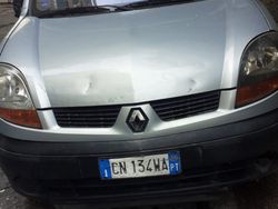 Grigio Usata 2004 Renault Kangoo Monovolume | 1000 €