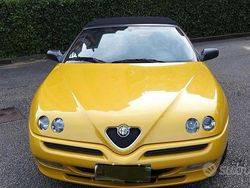 Giallo Usata 2000 Alfa Romeo Spider Cabrio | 10.500 € (Buon prezzo)