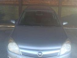 Argento Usata 2009 Opel Astra Enjoy Station wagon | 2500 € (Buon prezzo)