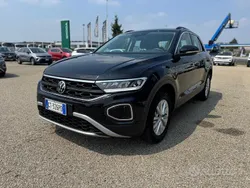 Nero Usata 2024 VW T-Roc Life SUV | 26.500 € (Buon prezzo)