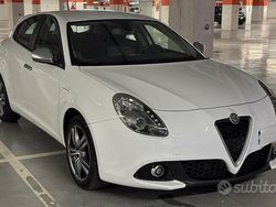 Bianco Usata 2017 Alfa Romeo Giulietta Tre volumi | 10.500 € (Ottimo prezzo)