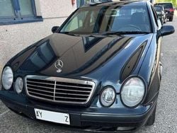 Blu/azzurro Usata 1998 Mercedes CLK320 Elegance Coupé | 9290 € (Ottimo prezzo)