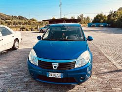 Blu Usata 2009 Dacia Sandero Due volumi | 1600 € (Buon prezzo)
