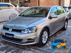 Grigio Usata 2016 VW Golf VII Highline Tre volumi | 10.900 € (Ottimo prezzo)