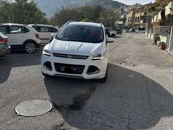 Usata 2013 Ford Kuga Titanium SUV | 9000 € (Buon prezzo)