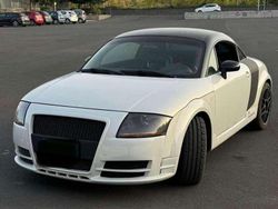 Usata 2003 Audi TT Roadster Ambiente Cabrio | 15.000 € (Molto cara)