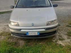Grigio Usata 2000 Fiat Punto Due volumi | 1000 € (Molto cara)