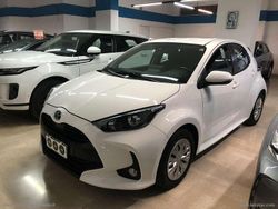 Bianco Usata 2021 Toyota Yaris Hybrid Active Tre volumi | 13.690 € (Buon prezzo)