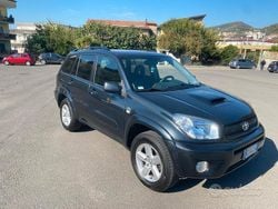 Grigio Usata 2006 Toyota RAV4 Luxury SUV | 4900 €