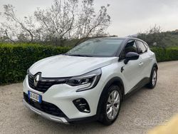 Usata 2022 Renault Captur SUV | 17.000 € (Buon prezzo)