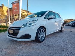 Bianco Usata 2019 Peugeot 208 Active Due volumi | 7990 € (Super prezzo)