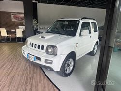 Bianco Usata 2009 Suzuki Jimny SUV | 6900 € (Buon prezzo)
