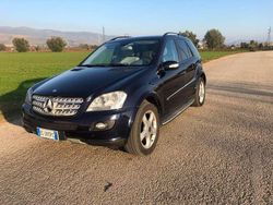 Blu/azzurro Usata 2008 Mercedes ML320 SUV | 8000 € (Ottimo prezzo)