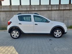 Bianco Usata 2017 Dacia Sandero Due volumi | 7000 € (Ottimo prezzo)