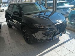 Nero Nuova 2025 Alfa Romeo Junior SUV | 30.000 € (Buon prezzo)