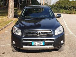 Grigio Usata 2009 Toyota RAV4 Sol SUV | 5200 € (Ottimo prezzo)