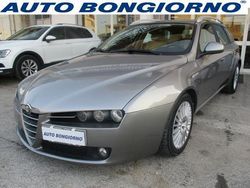 Argento / metallizzato Usata 2006 Alfa Romeo 159 Distinctive Station wagon | 3990 € (Molto cara)