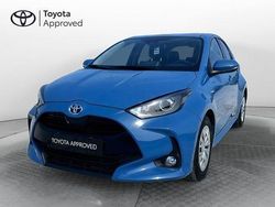 Blu Usata 2021 Toyota Yaris Hybrid Active Tre volumi | 14.900 € (Ottimo prezzo)