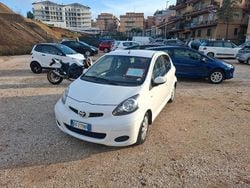 Bianco Usata 2011 Toyota Aygo Connect Style Due volumi | 4500 € (Buon prezzo)