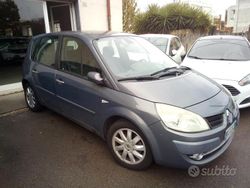 Usata 2007 Renault Scénic II Monovolume | 2700 € (Buon prezzo)