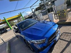 Usata 2024 Mercedes A180 AMG Line Premium Plus Tre volumi | 34.900 € (Buon prezzo)