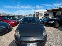 Grigio Usata 2012 Fiat Grande Punto Due volumi | 1999 € (Super prezzo)