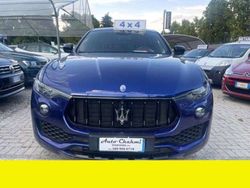 Blu Usata 2018 Maserati Levante GranLusso SUV | 42.000 € (Molto cara)