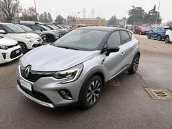 Argento Usata 2024 Renault Captur Techno SUV | 17.890 € (Buon prezzo)