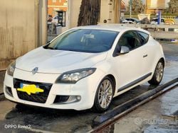 Bianco Usata 2011 Renault Mégane III Coupé | 2900 € (Buon prezzo)