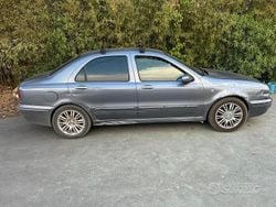 Grigio Usata 2004 Lancia Lybra Tre volumi | 300 €