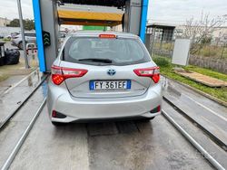 Grigio Usata 2019 Toyota Yaris Hybrid Due volumi | 9900 €