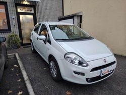 Bianco Usata 2017 Fiat Punto Street Tre volumi | 5990 € (Buon prezzo)