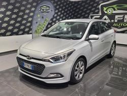 Argento Usata 2015 Hyundai i20 Style Tre volumi | 4990 € (Buon prezzo)