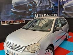 Argento Usata 2009 VW Polo United Tre volumi | 4500 € (Ottimo prezzo)