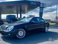 Nero Usata 2007 Mercedes CLK220 Elegance Coupé | 5490 € (Buon prezzo)