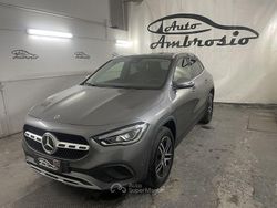 Grigio Usata 2023 Mercedes GLA200 SUV | 36.990 € (Buon prezzo)