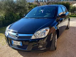 Usata 2010 Opel Astra Due volumi | 4000 € (Ottimo prezzo)