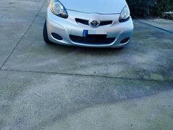 Grigio Usata 2009 Toyota Aygo Due volumi | 3500 € (Buon prezzo)