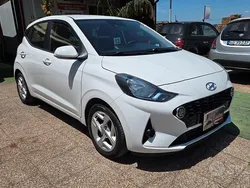 Bianco Usata 2021 Hyundai i10 Advanced Due volumi | 9800 € (Ottimo prezzo)