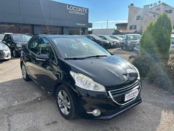 Nero Usata 2014 Peugeot 208 Allure Due volumi | 3990 € (Super prezzo)