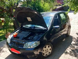 Usata 2005 Fiat Punto Dynamic Due volumi | 2500 € (Buon prezzo)