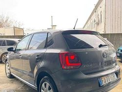 Usata 2011 VW Polo Highline Tre volumi | 6000 € (Buon prezzo)