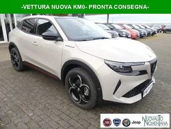 Beige Nuova 2025 Alfa Romeo Junior Edizione Speciale SUV | 26.500 € (Ottimo prezzo)