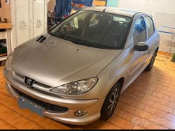 Grigio Usata 2005 Peugeot 206 Due volumi | 1500 € (Ottimo prezzo)