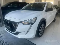 Bianco Usata 2023 Peugeot e-208 Active Due volumi | 17.800 € (Buon prezzo)