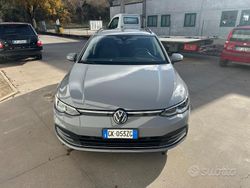 Grigio Usata 2022 VW Golf VIII Style Station wagon | 19.900 € (Buon prezzo)